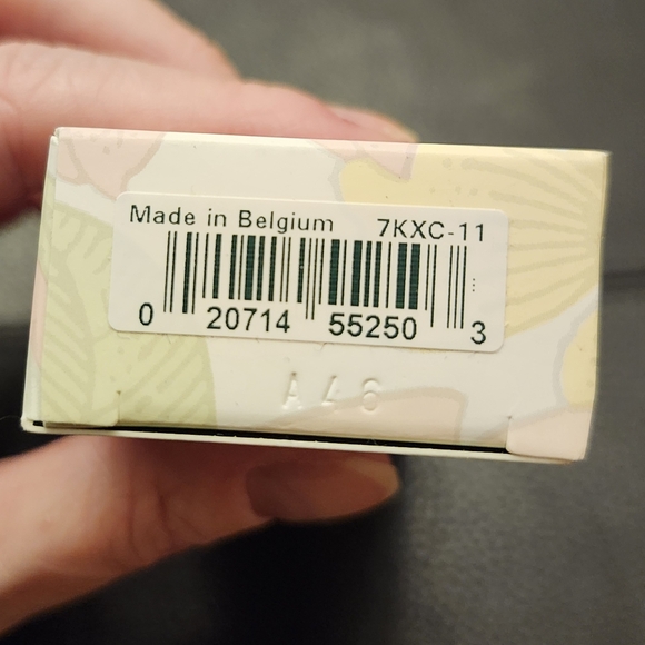 Clinique Stay-Matte Oil-Free Makeup Foundation In 11 Honey - Picture 5 of 8